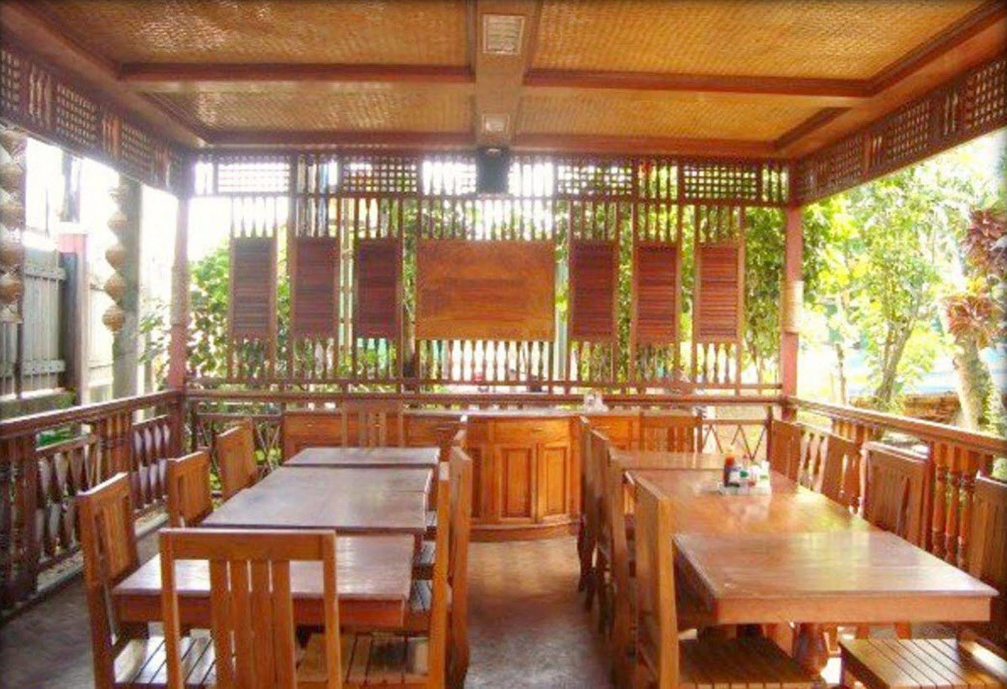 Pems Pension And Restaurant Taytay  Exteriér fotografie